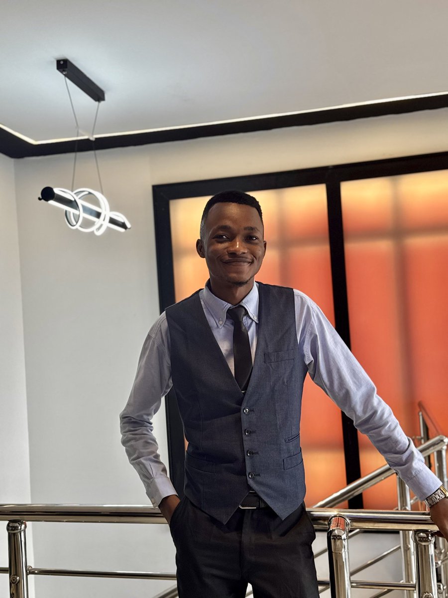 Mrdexterous1's tweet image. I’m a living testament of God’s love, grace, favour, and mercy.  
He has brought me this far by His grace — and He’s saying, ‘You’ve seen nothing yet… there’s so much more ahead.’ 😳  
Grateful for the journey. It’s my birthday today! 🎉

#birthday #creativedesigner