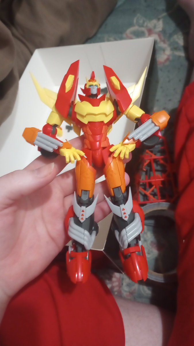 WheelsAutobot's tweet photo. @BIGFROGS_ My rodimus that took me two days to build https://t.co/3zqepXtkET