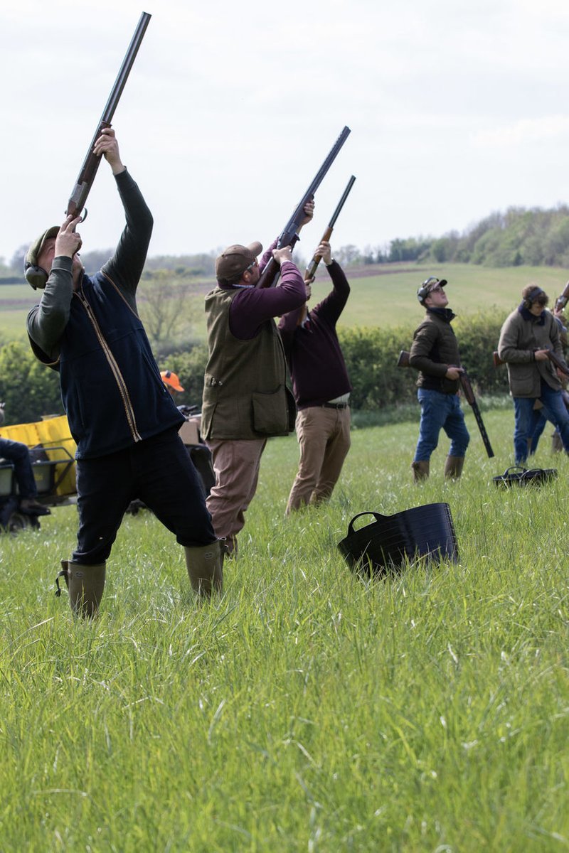 Happy Friday! 🍻  We know plenty of you are off on Sim days this weekend, enjoy being out in the countryside 🍃☀️

A few snaps from Printwood shoot in Warwickshire 📸