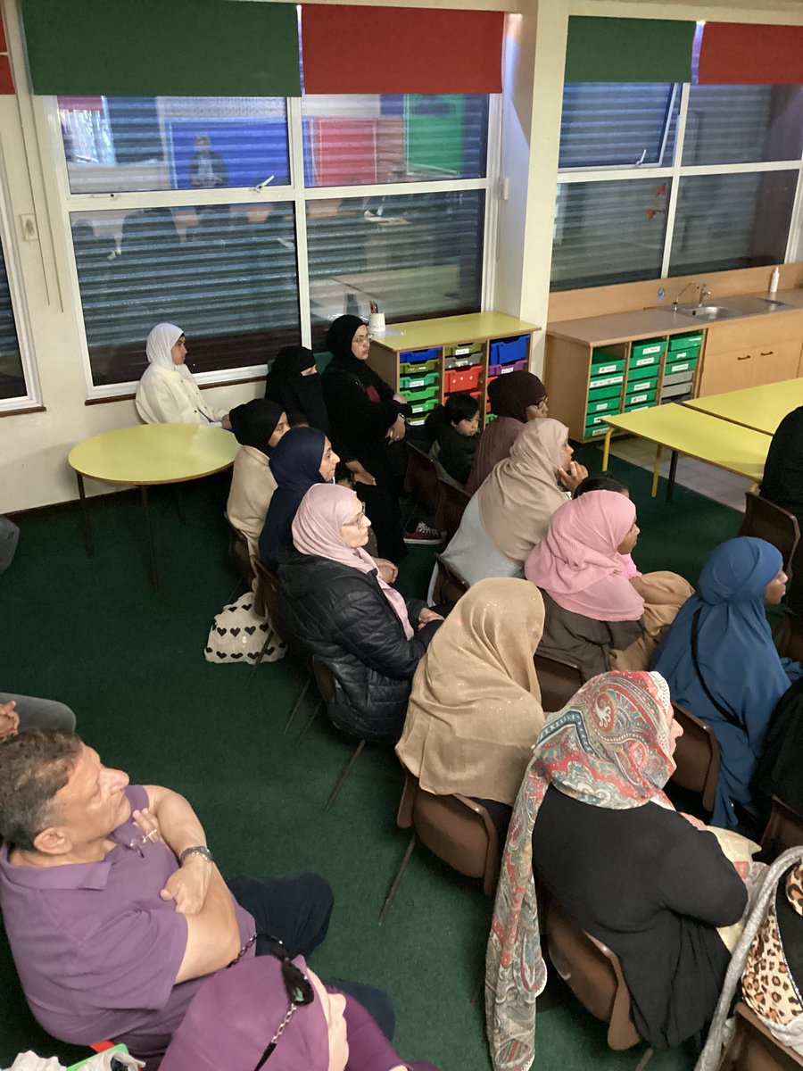 wyndclf's tweet image. Beacon Behaviour Support, Screen time- finding the balance #LeighTrust #WPS #parentworkshop #parentaladvice #informative #screentime
We appreciate the great turnout we had this morning, thank you to all the parents that attended.