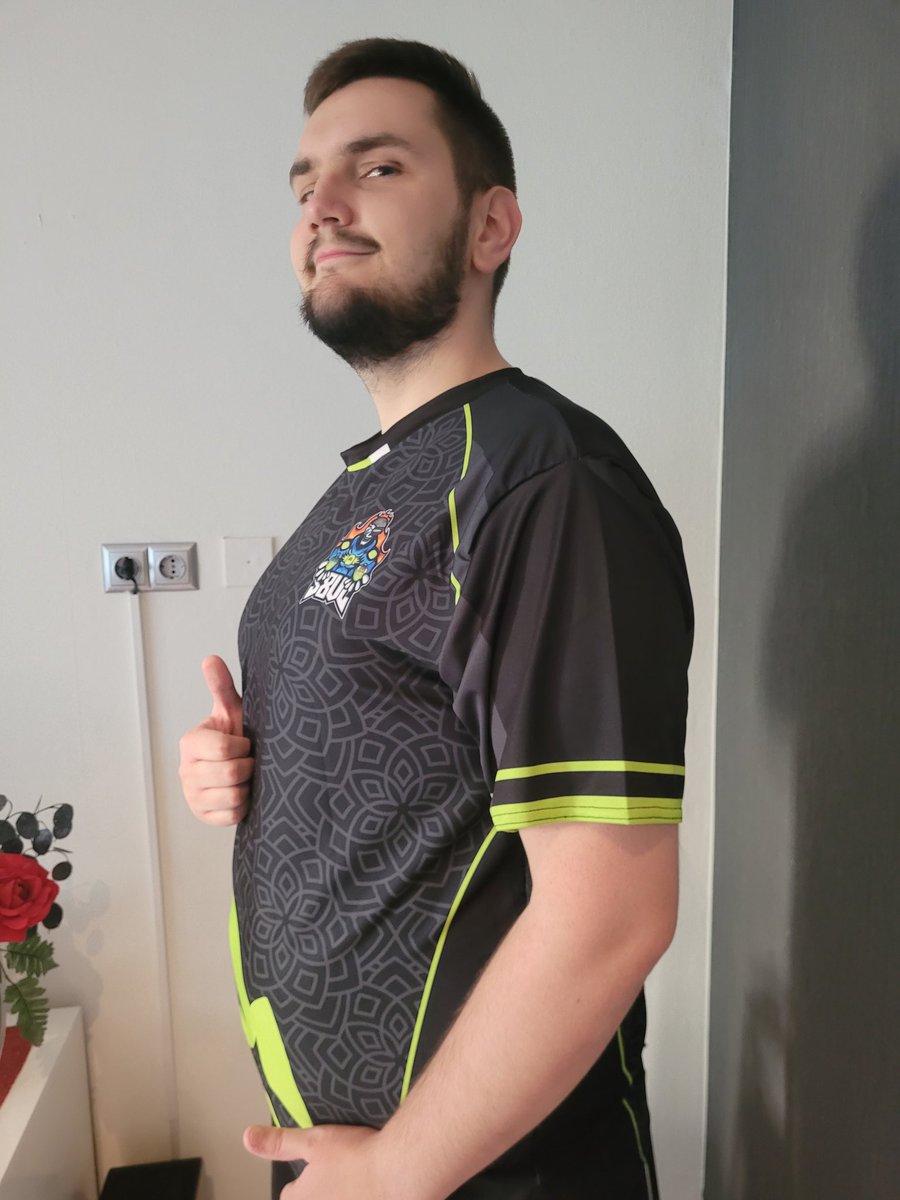 MOUZ | Nino tweet media
