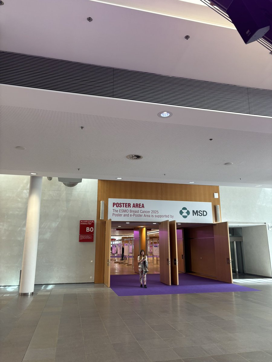 Happy to present the preliminary results of our work at ESMO 2025 in Munich, representing our institution, the Hospital Universitario Fundación Jiménez Díaz.