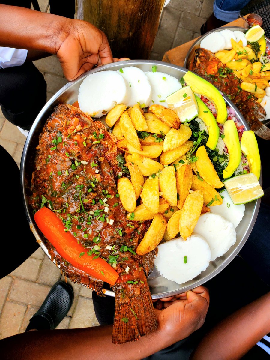 Huma Cafe tweet media