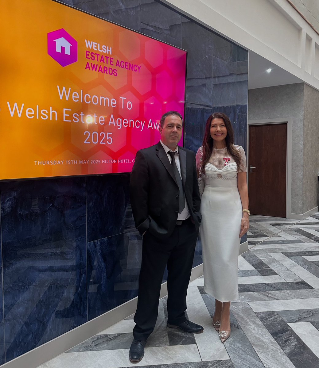 Wendy Hobbs BEM (@wendyfhobbs) on Twitter photo One of the best awards l have been to- WEAA 🏆 A room full of consummate professionals and raising funds <a href="/DreamsWishesOrg/">Dreams & Wishes Charity</a> Huge thanks to the founder, Wesley for his loyalty and support! 👏 #estateagents #business #awards #businessawards #hiltonhotel #charity One of the best awards l have been to- WEAA 🏆 A room full of consummate professionals and raising funds <a href="/DreamsWishesOrg/">Dreams & Wishes Charity</a> Huge thanks to the founder, Wesley for his loyalty and support! 👏 #estateagents #business #awards #businessawards #hiltonhotel #charity