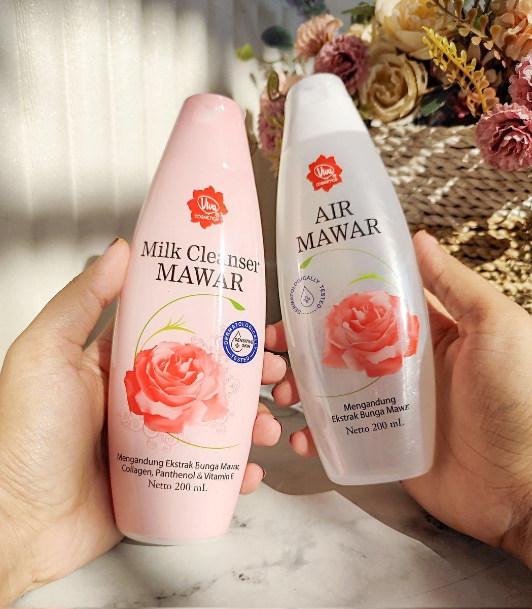 GUYS SESEPUH SKINCARE LOKAL ADA GEBRAKAN BARU NIH!!

viva air mawar sekarang udah ada gandengannya dongg!!