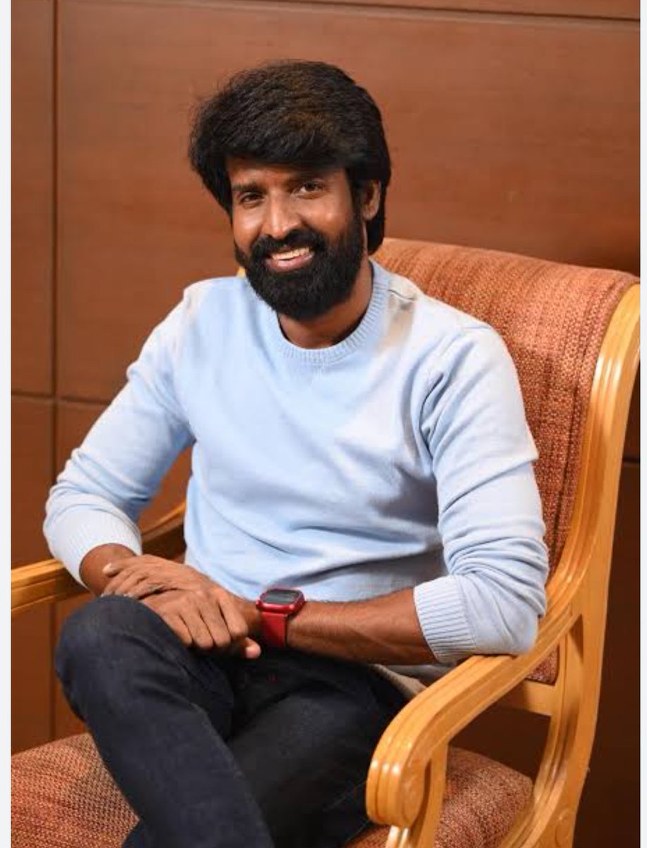 tamiltalkies's tweet photo. என் படம் வெற்றிபெற ரசிகர்கள் மண்சோறு சாப்பிட்டது தவறான செயல். இவர்கள் எனது ரசிகர்களாக இருக்க தகுதியில்லை. 

உணவிற்காக மிகவும் போராடியவன் நான். அந்த உணவை வைத்து இப்படி செய்வதை ஏற்க இயலாது. இச்செயலால் ஒரு படம் வெற்றி அடையாது.

- சூரி பேட்டி. https://t.co/JyytWd5nTR