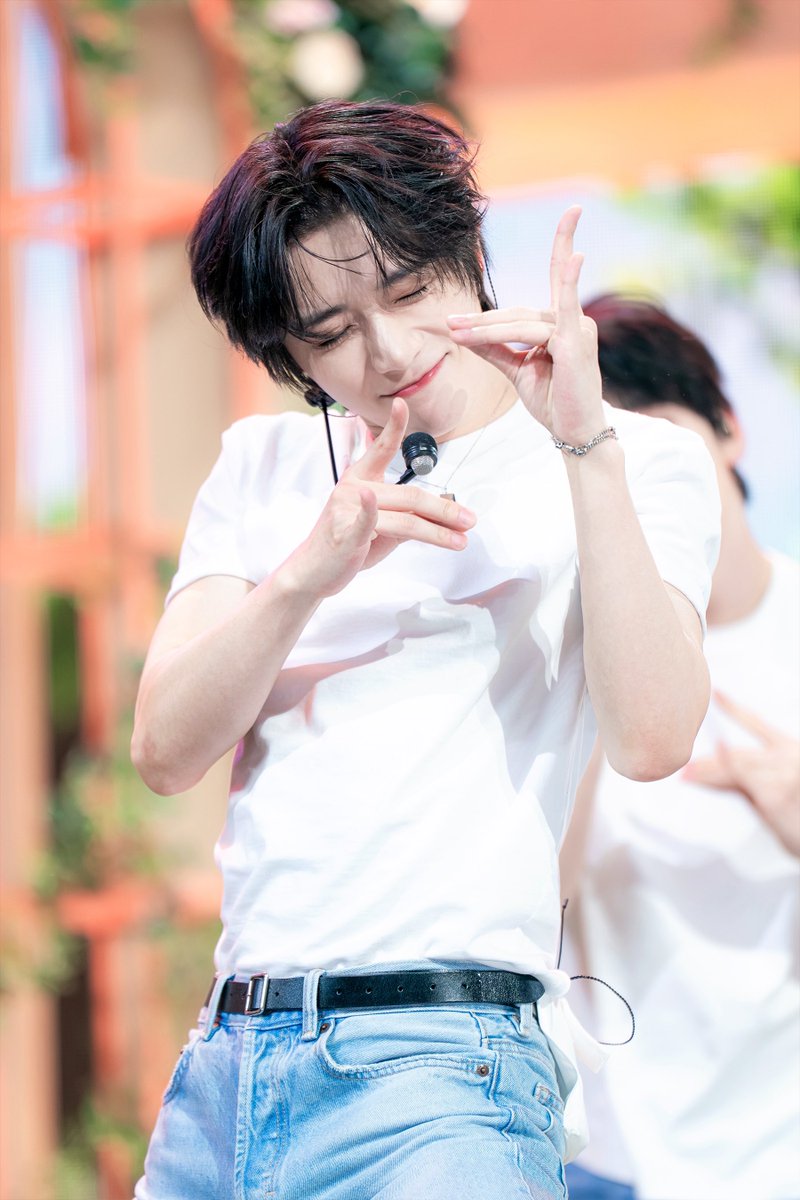 버찌 tweet media