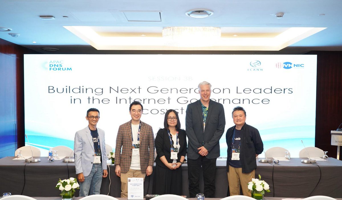 webnic_cc's tweet image. WebNIC joined APAC DNS Forum 2025, where Ebbie Wong shared insights on domain innovation.

We&apos;re proud to see growing focus on DNS security and digital brand protection.

#WebNIC #APACDNSForum #BrandProtection