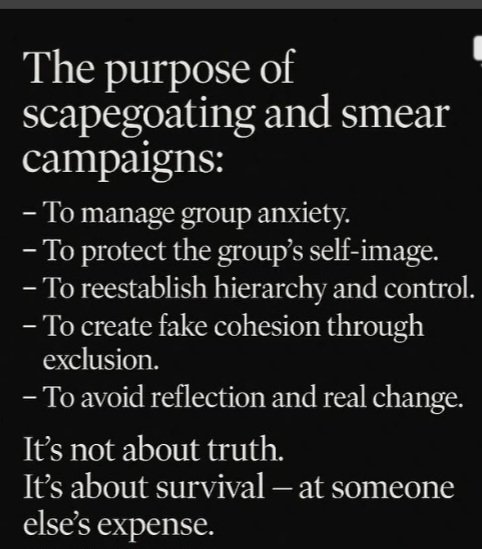 Deepeetee65's tweet photo. @Nigel_Farage Are you going to deal with the criminal behaviour of your vile Chairman and will you continue to ignore the dreadful behaviour that you both perpetuated against @RupertLowe10 https://t.co/cdOx2Jn4xL