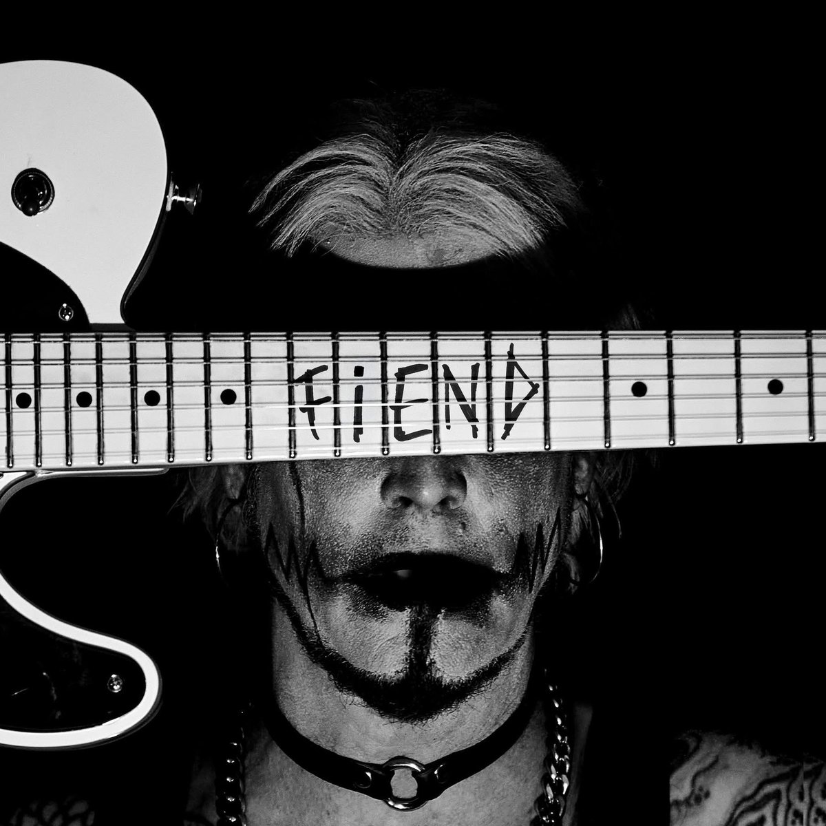 My new single FIEND is OUT NOW!

🖥️ Watch the Official Music Video here youtu.be/oyrvpND-_Vw

🎸 Download / Stream FIEND - “Fiend” - ffm.to/john5fiend