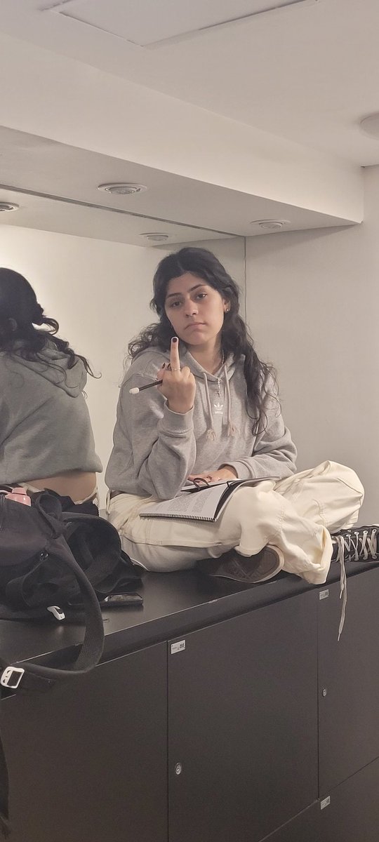 upgio_'s tweet photo. 🖕😕 https://t.co/8Vov75DROG