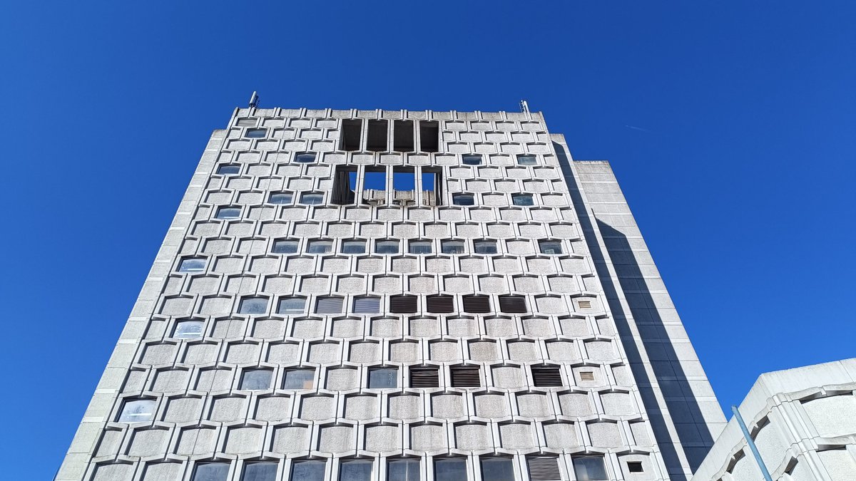 Subtopian tweet media