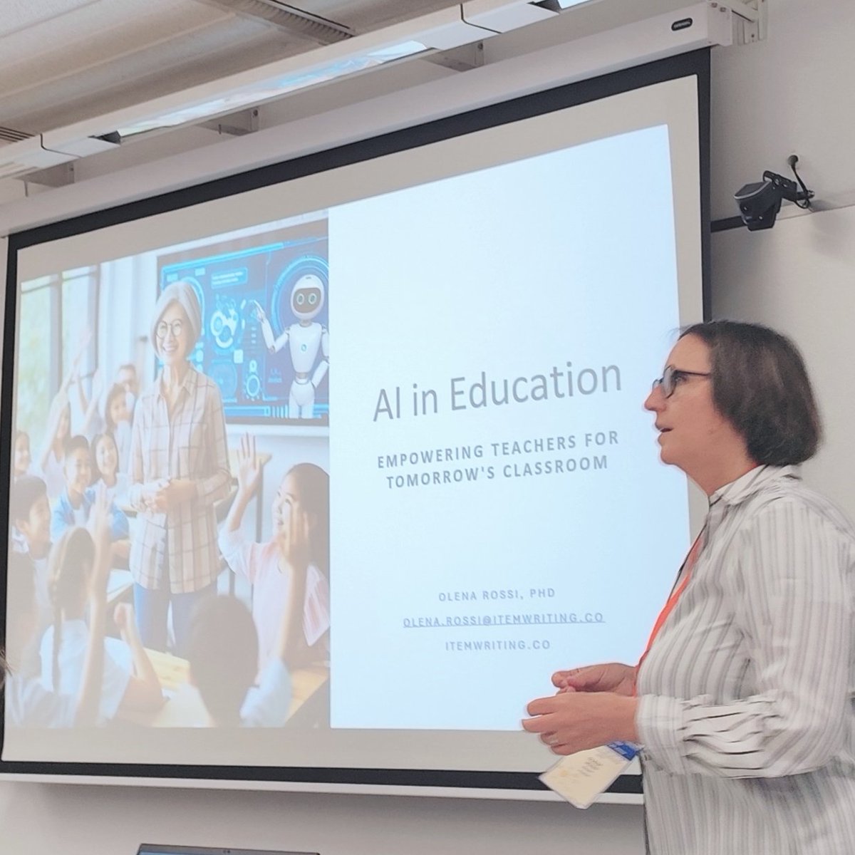 Ahir vam participar a la III Jornada d’Internacionalització CETE+ una trobada inspiradora per compartir i transformar l’educació! 🌍📚
🎯 Ponència d' Elsa Giménez-Salinas 
🧠 Tallers sobre IA, poesia i diversitat lingüística
🌟 Galeria d’aprenentatges i experiències de centres 💥