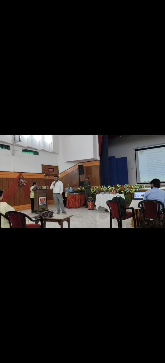 Safety Clinic organized on 12 May 25 at Hindalco Plant, Renukoot by Sonebhadra LSA under Prayagraj IDO to enhance LPG safety awareness and boost NFR. Suraksha Hose replacement was emphasized.
HTE STOVE,Fire ball, fire punch and Gas Lighter were displayed.