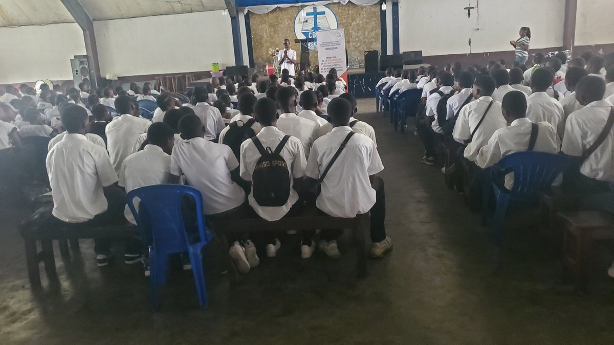 Forum des Femmes Citoyennes et Engagées GDD (@forumgdd) on Twitter photo 🚨#IGNITE : Nous exhortons le Gouvernement🇨🇩 à multiplier d’effort pour améliorer des infrastructures scolaires plus sûres pouvant limiter la perturbation des activités éducatives et garantir le développement sain des élèves
#IT_MAKALA
<a href="/MinisterEDU_NC/">Ministère de l'Education Nationale-NC</a> <a href="/malu_raissa/">Raïssa Malu</a> <a href="/AFD_France/">Agence Française de #Développement (AFD) 🇫🇷 🇪🇺</a> 🚨#IGNITE : Nous exhortons le Gouvernement🇨🇩 à multiplier d’effort pour améliorer des infrastructures scolaires plus sûres pouvant limiter la perturbation des activités éducatives et garantir le développement sain des élèves
#IT_MAKALA
<a href="/MinisterEDU_NC/">Ministère de l'Education Nationale-NC</a> <a href="/malu_raissa/">Raïssa Malu</a> <a href="/AFD_France/">Agence Française de #Développement (AFD) 🇫🇷 🇪🇺</a>