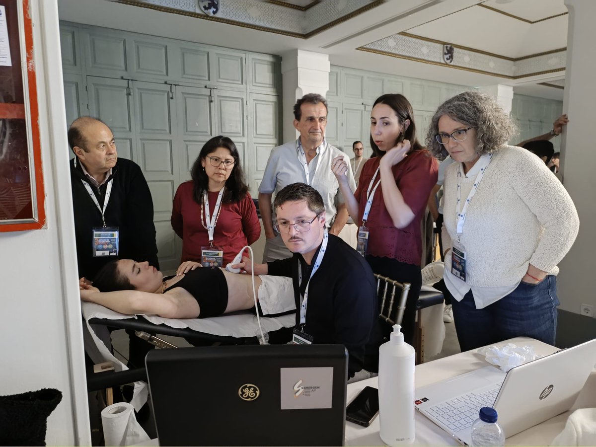 Ayer inauguramos las III Jornadas Actualización, en Segovia. 
Empezamos con el 💻Aula de Ecografía. Eco músculo esquelética con body painting. ABC de la Ecografía Abdominal.
#JornadasActualizaciónSemergen2025 #GTEcoSemergen