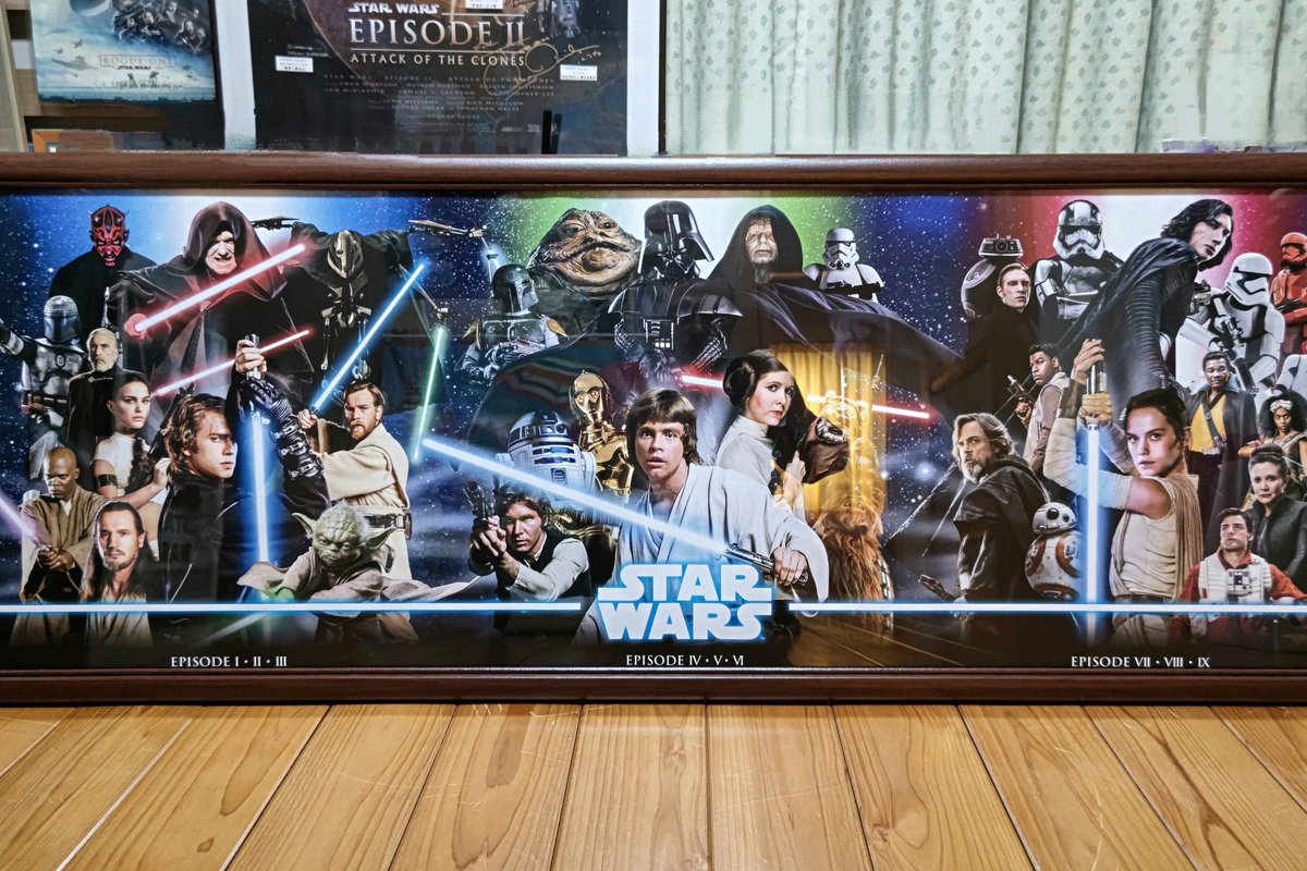 スターウォーズHappyくじSP賞の ポスター 額装しましたぁ😉 サイズが
