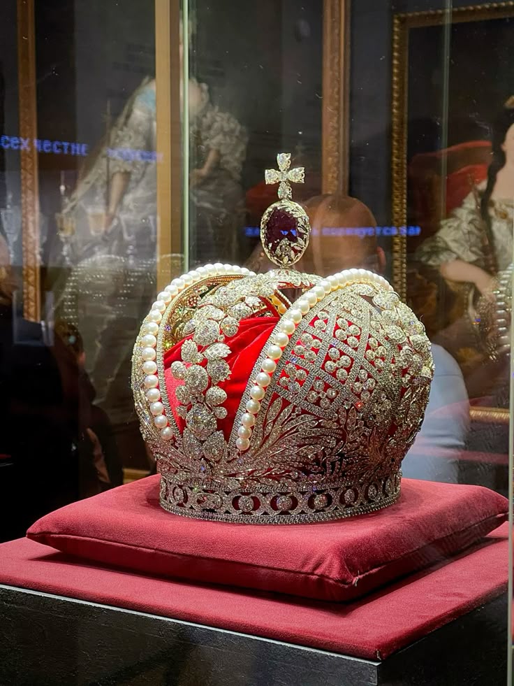 danielantonovv's tweet photo. My thoughts on #Snezhnaya (#Nodkrai) as a Russian

1/5 #Tsaritsa #Genshin

The greatest Russian ruler is Catherine II. She staged a coup, overthrew her husband, changed the state forever and had over 50 lovers. As the archon of love, I think a Tsaritsa should have a harem too :)) https://t.co/JqVCJEWRv3