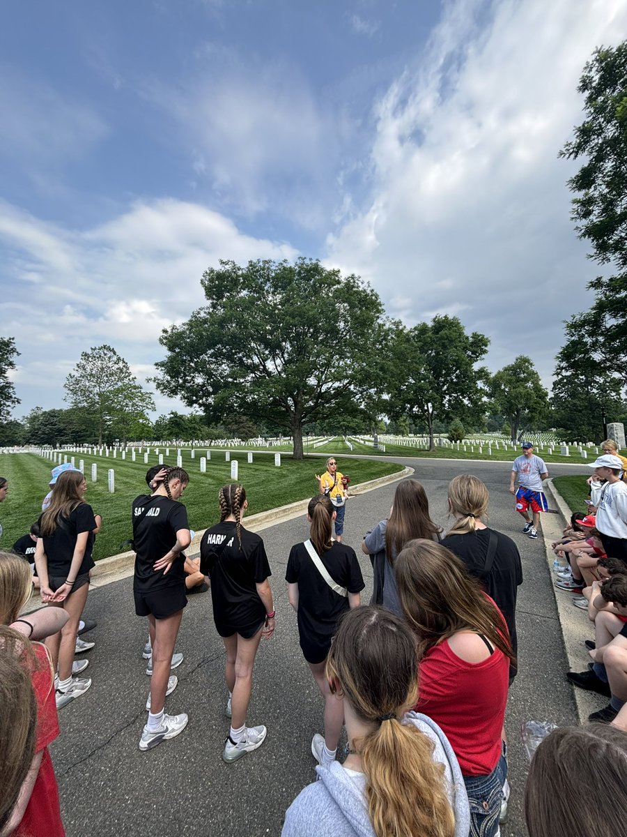 MathWithMsBretz's tweet image. Beautiful morning for a third day in DC at Arlington National Cemetery for the changing of the guard, wreath changing ceremony, and visiting of some famous gravesites.