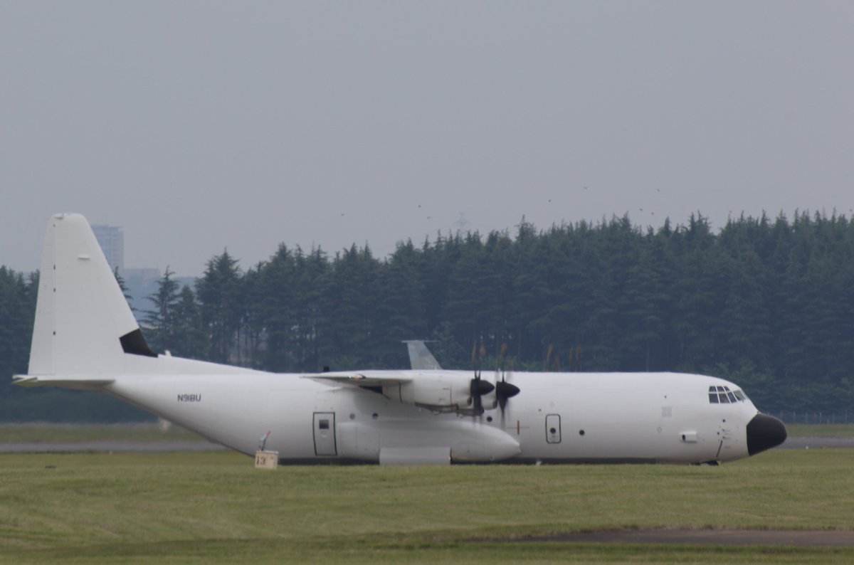 Officegin's tweet photo. YOKOTA AIR BASE
コールサイン/N/A
Lockheed Martin LM-100J
Hercules
#横田基地
#YOKOTAAIRBASE
#LM100J https://t.co/p5fcKXOaqy