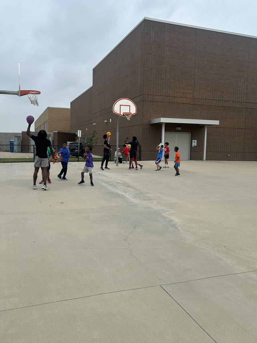 Ryan Wilson (@4_strong) on Twitter photo Always a party when The Panthers come to campus!! Thank you <a href="/MinettElem/">Minett Elementary</a> for having us for your field day!
<a href="/PantherCreekAth/">Panther Creek Athletics</a> Always a party when The Panthers come to campus!! Thank you <a href="/MinettElem/">Minett Elementary</a> for having us for your field day!
<a href="/PantherCreekAth/">Panther Creek Athletics</a>