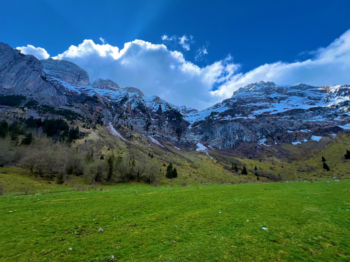 Good morning people!

Stopping now isn’t an option.
Not after all the effort.
Not with what’s still ahead.
Better days demand your persistence.

Have a great day!