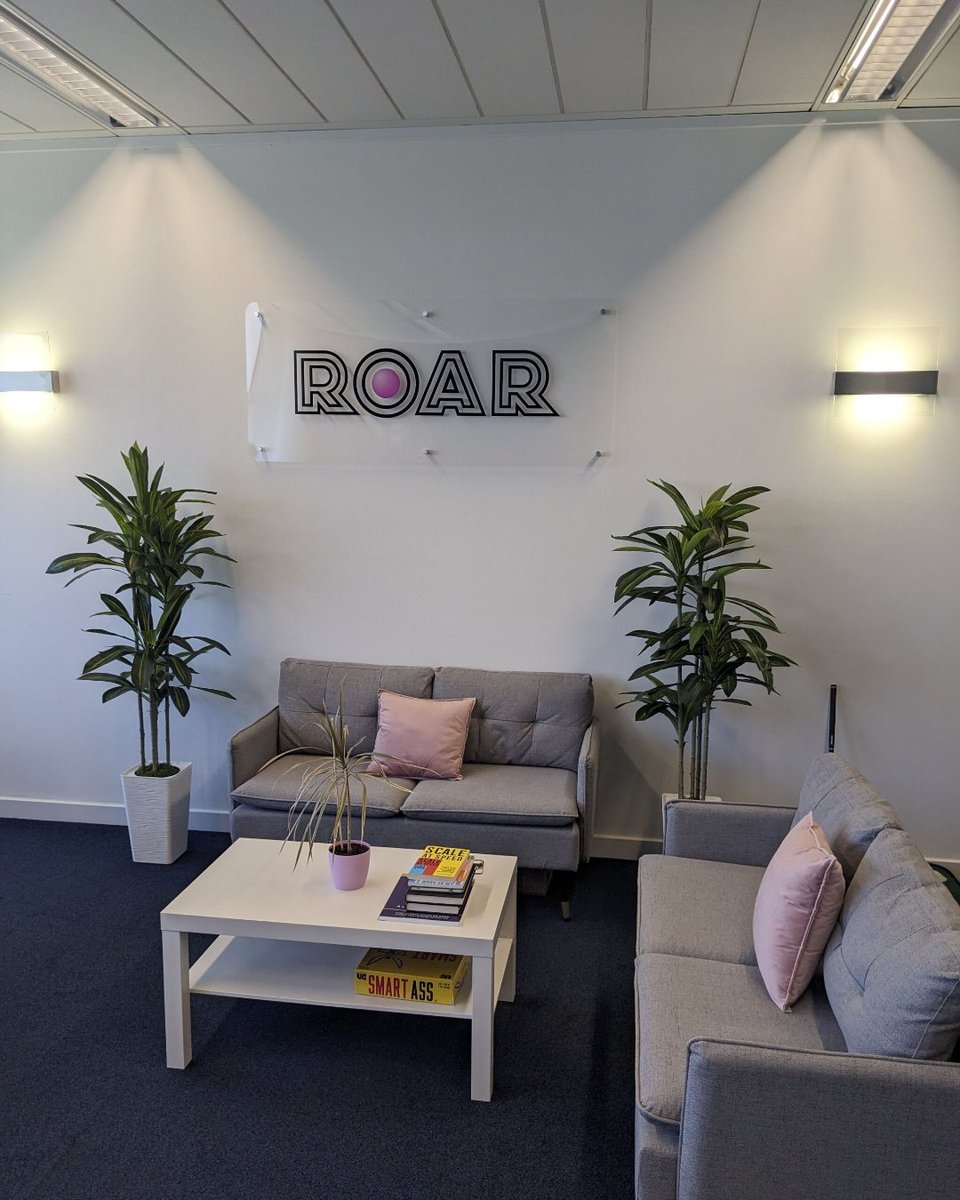 New office plant day here at ROAR HQ 🥬🥬