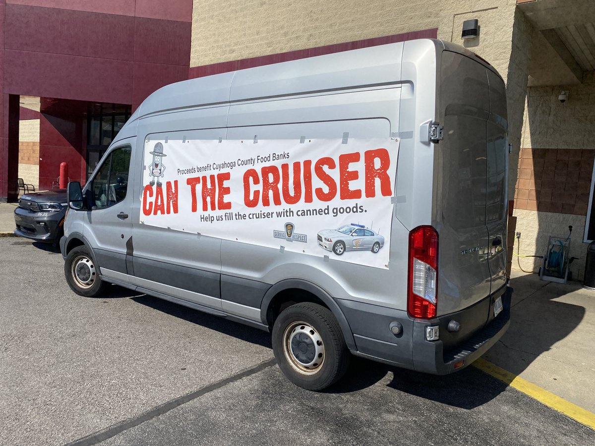 🚓PUCO transportation staff partnered with <a href="/OSHP/">Ohio State Highway Patrol</a> for the annual Can the Cruiser event at the Giant Eagle in North Olmsted.

We filled the cruiser with 1,500 lbs. of canned foods and collected $2,663 in cash for @CleFoodbank!  🥫💵