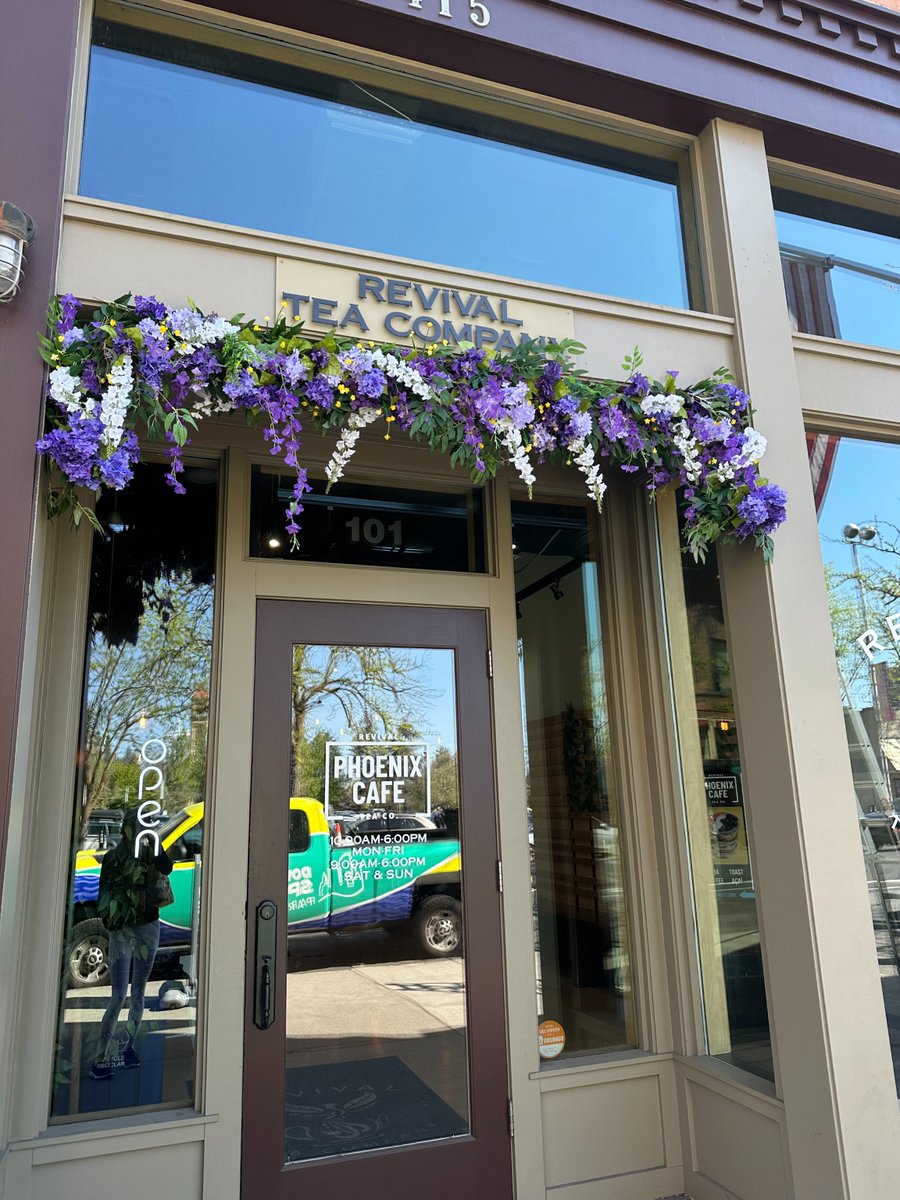 revival_tea's tweet image. We’re all decked out and ready for tomorrow’s Torchlight Lilac Parade 💜🌸

Stop by @RevivalTeaCo for bold brews, good vibes &amp;amp; front-row views in downtown Spokane.

#LilacParade #SpokaneEvents #RevivalTea #PhoenixCafe #TeaWithPurpose