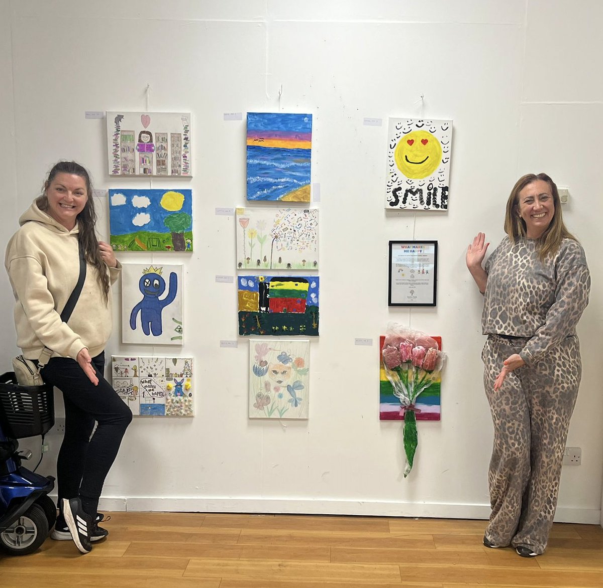 🎨 New art alert! 

<a href="/ScottsPark_Sch/">Scotts Park Primary</a> pupils have filled our Guest Services Lounge with joyful creations themed around what makes you happy 💛✨ Come take a look and leave with a smile 😊