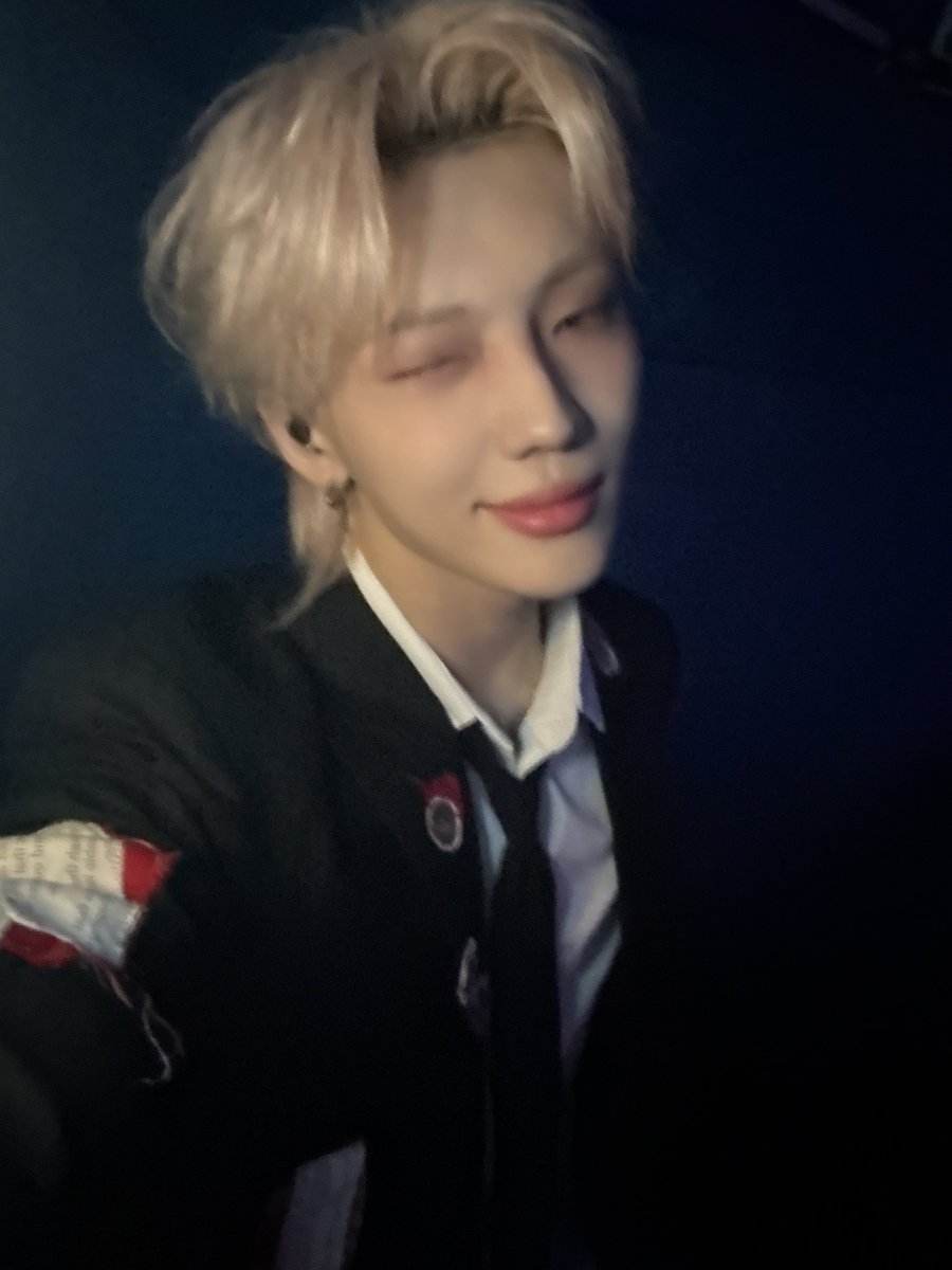 SourceTnx's tweet photo. 📸 || 250516

–– تحديث جونهيوك عبر اكس

كانت لحظة شبا��ية لا تُنسى💦🤣

#TNX
#천준혁 #JUNHYEOK https://t.co/s0QWY8jDkQ