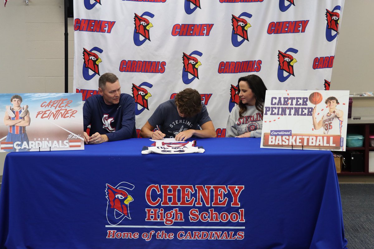 CarterPeintner's tweet photo. Officially a Warrior! #swordsup ‼️@SCWarriorsMBB @SterlingXCTF 
@CheneyBball @cheneycctrack https://t.co/nKsKKImVKf