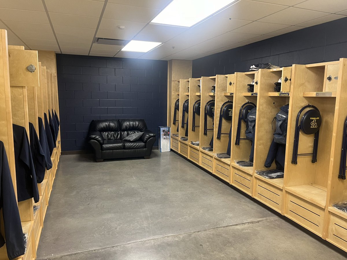WPU_Softball's tweet photo. TRANSFERS:
NAIA is a great place to be right now! #TheRightWayToPlay  #NAIASoftball 
WP has great facilities, good scholarships, a championship culture &amp; you have the freedom to be the best version of yourself! 
Why not us?!?! 
@SoftballPortal https://t.co/5CAtxvZhRG