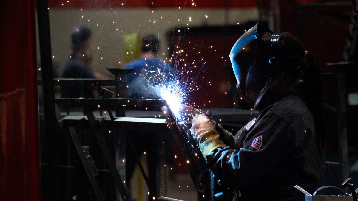 Amramp's tweet photo. In this month's blog, see how our steel, modular ramps are made, from how we source our steel, to the final assembly in the field, learn more about our process below:

https://t.co/CVeE5L3BC3

#Accessibility #HowItsMade #Steel #Wheelchair #WheelchairRamp #PwD https://t.co/xqsEITSL2K