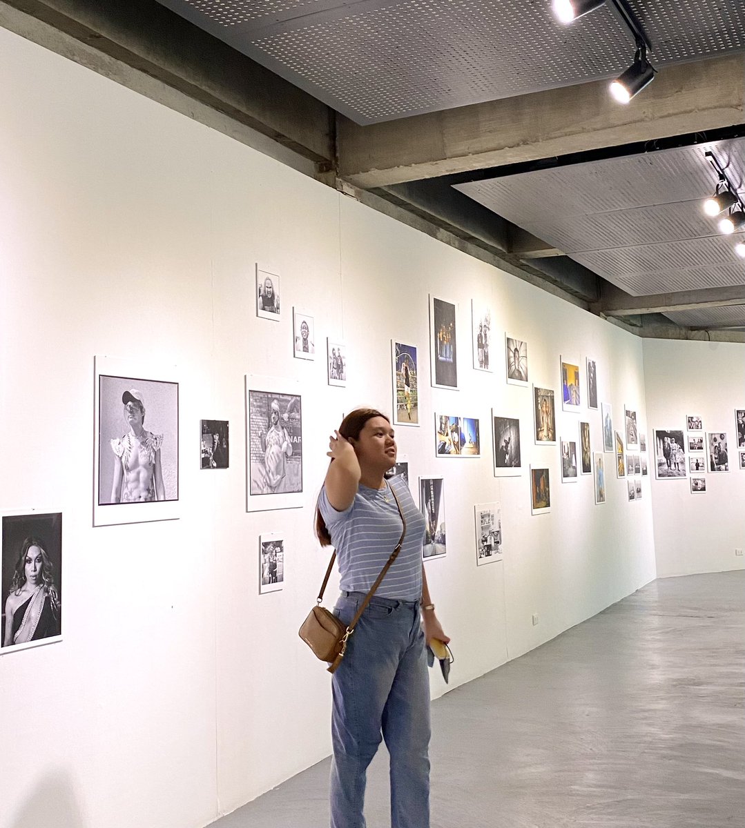 jihanmisser's tweet photo. in a room full of art, id still stare at you 🖼️

#CARATSelcaDay #CSD #Carat_Selca_Day #JEONGHAN #디에잇 @pledis_17 https://t.co/i4hEUUe3GO