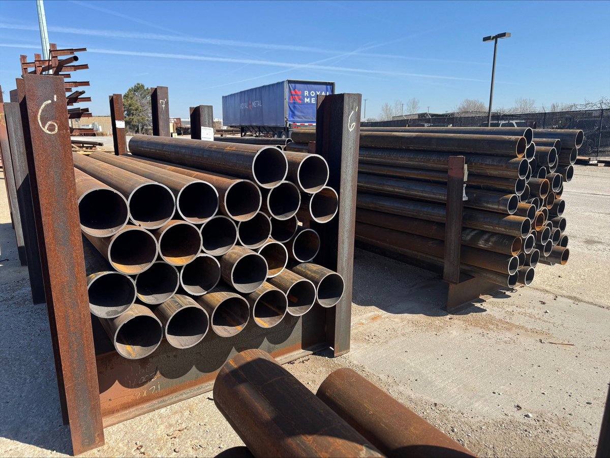 RoyalMetalInd's tweet image. Concrete season is here, and it’s the perfect time to get your traffic bollards in place. We’ve got pre-cut, heavy-duty bollards ready for pickup or delivery—built to protect high-traffic areas.

📍 1000 W Ironwood St. Olathe, KS | 📞 (913) 829-3000

#SafetyPosts #TrafficBarrier
