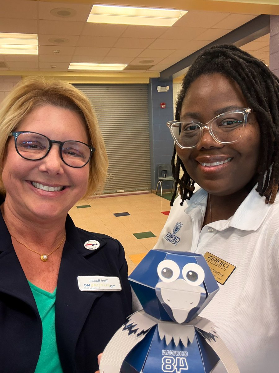 Super job by the <a href="/OnslowSchools/">Onslow County Schools</a> Financial Aid and College Access Team. Awesome support by <a href="/CFNC/">CFNC</a>’s Brittany Privott who serves the Southeast Prosperity Zone with planning, applying and paying for College.
