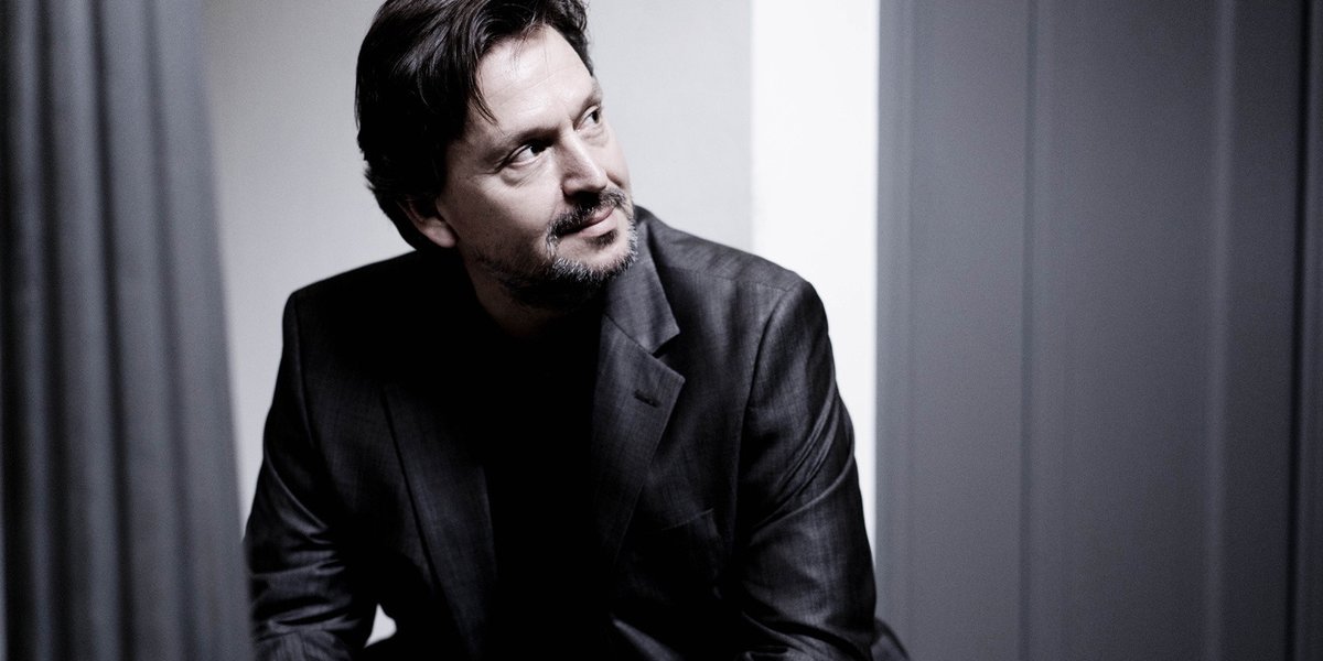 📣Master Class amb el baríton holandès Marcel Boone!

🗣️Classes individuals d'una hora dirigides a cantants professionals, estudiants de grau superior i cantants amateurs que vulguin treballar el repertori i la tècnica vocal

📅13, 14 i 15 de juny

🔗palaumusica.cat/ca/master-clas…