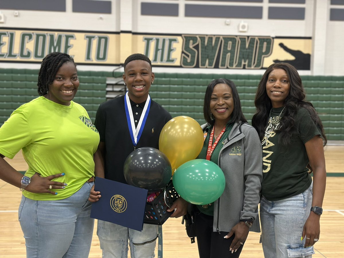 AVID (@humbleisd_avid) on Twitter photo Meet Alfred “Dre” Collins—<a href="/HumbleISD_ARMS/">Autumn Ridge Middle School</a> 2025 AVID Student of the Year!
Dre leads with heart💚, balancing academics and athletics with determination, grit, and positivity. A true role model, he lives out the AVID mindset every day.
We’re proud of you, Dre! #ThisIsAVID Meet Alfred “Dre” Collins—<a href="/HumbleISD_ARMS/">Autumn Ridge Middle School</a> 2025 AVID Student of the Year!
Dre leads with heart💚, balancing academics and athletics with determination, grit, and positivity. A true role model, he lives out the AVID mindset every day.
We’re proud of you, Dre! #ThisIsAVID
