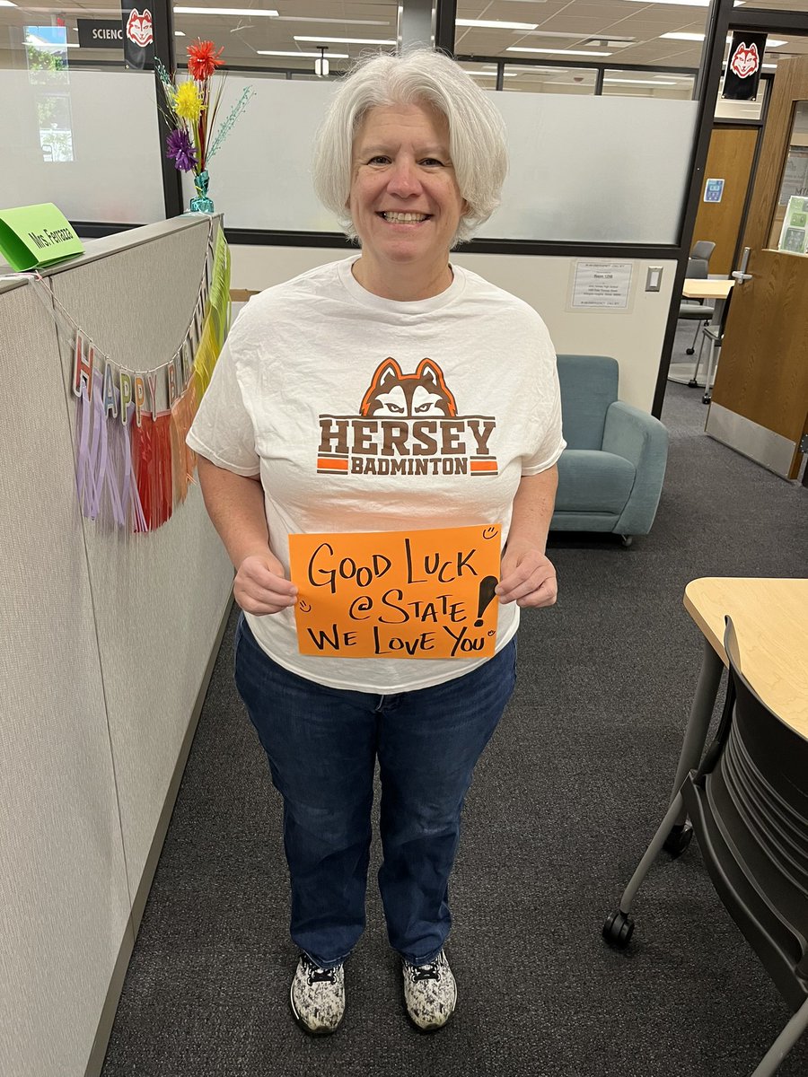 When your BFF’s at home have your back…#ihsabadminton 
🥹🧡🐾🤎🏸