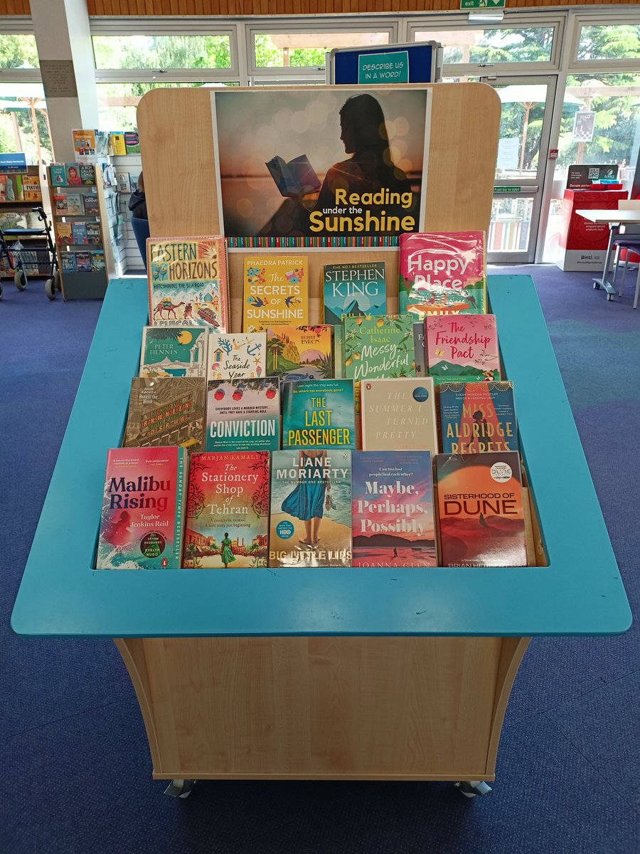 EwellLib's tweet image. Here comes the sun, and I say it's perfect for reading ๐๐
Enjoy our selection of summer reads, filled with titles that are sure to leave you walking on sunshine!
#ReadingUnderTheSun