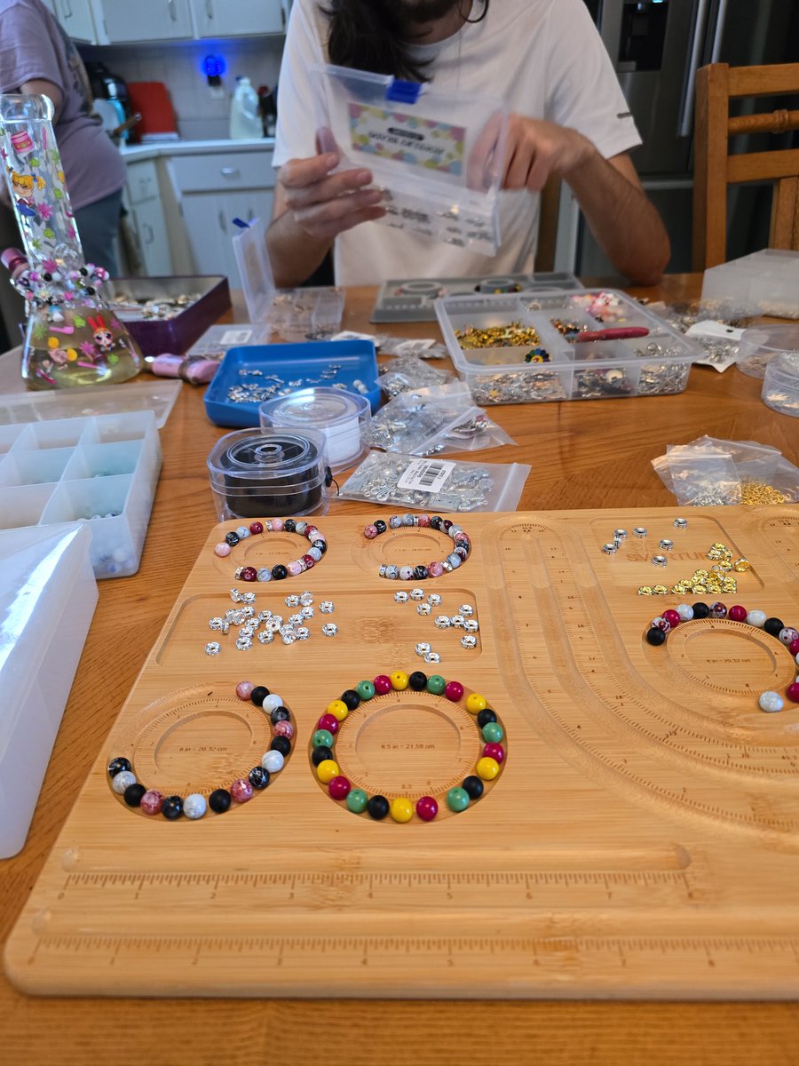 elevatedtrinket's tweet photo. #Mmemberville #jewelry #braclets #trinkets #bonglet #bongletz #custom #oneofakind #handmade https://t.co/G2HshMD35P