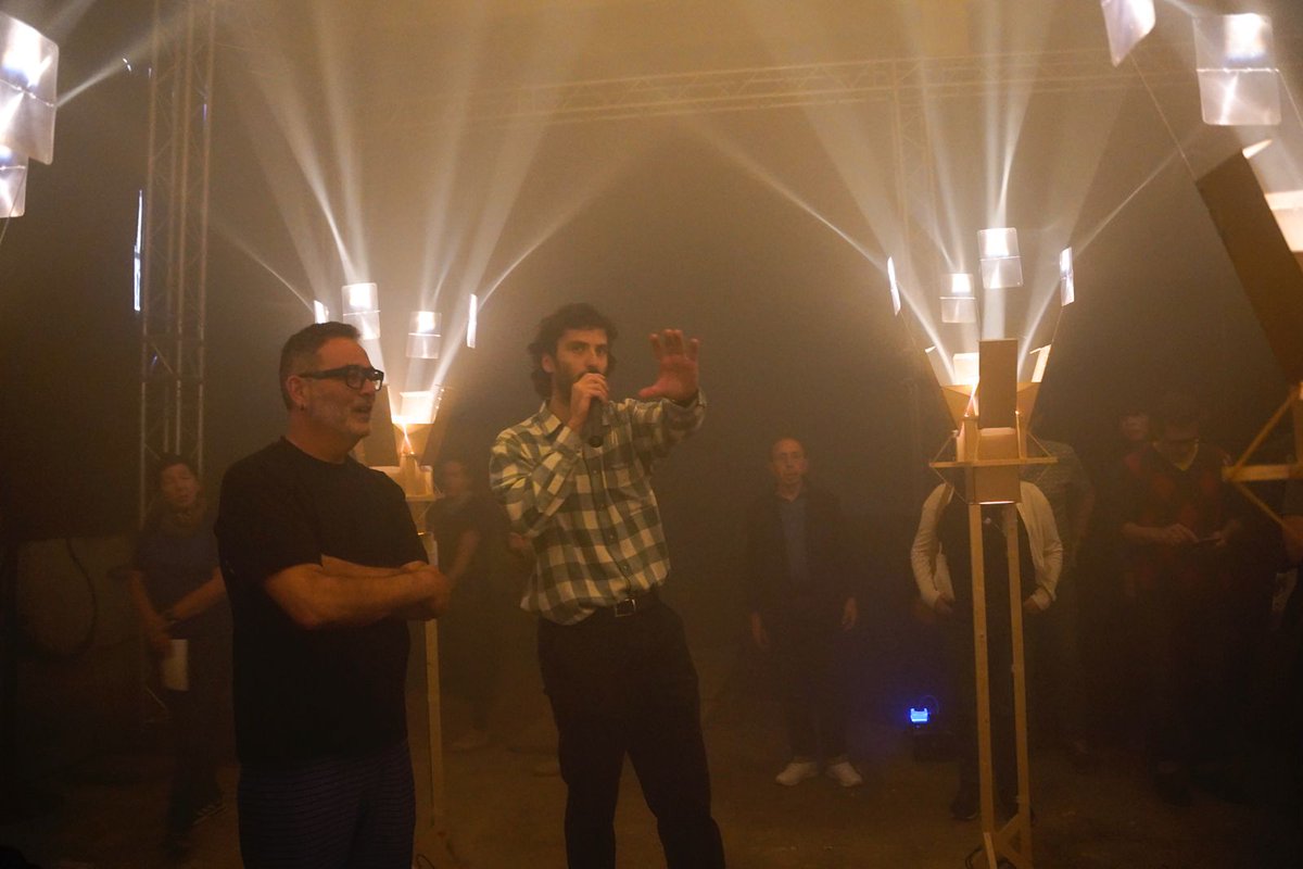 medol_TGN's tweet photo. Un cant col·lectiu davant la immensitat i la urgència climàtica estructura Digital After All a Tabacalera.

🔹 En parlem demà a la visita guiada (12.30h), que clourem amb un DJ Set amb WILKO.
🔹 Recomanem visitar #DAA en passis de 45min (d'11 a 14h i de 16 a 21h).

🎟️ Lliure! https://t.co/Sx48tyTk1Q
