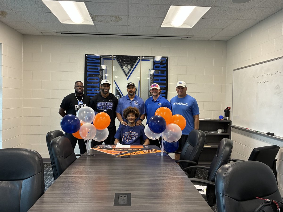Doug Wendel (@coachwendel1) on Twitter photo Super proud of <a href="/Kayden__Gibson/">Kayden Gibson</a> <a href="/MHSPantherXC_TF/">MHS Panthers XC/ T&F</a> <a href="/MidloPanthers/">MHS Panther Football</a> dual sport athlet! 40th Panther to sign and continue in college this year. School record holder. Much respect!! Super proud of <a href="/Kayden__Gibson/">Kayden Gibson</a> <a href="/MHSPantherXC_TF/">MHS Panthers XC/ T&F</a> <a href="/MidloPanthers/">MHS Panther Football</a> dual sport athlet! 40th Panther to sign and continue in college this year. School record holder. Much respect!!