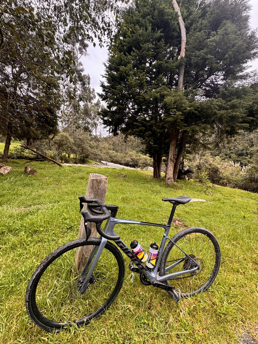 Es una motivación que nuestros deportistas estén compitiendo hacer conciencia del respeto en la vía por los ciclistas un abrazo vamos <a href="/RichardCarapazM/">Richard Carapaz M</a> #GiroDeItaliaEnDSPORTS