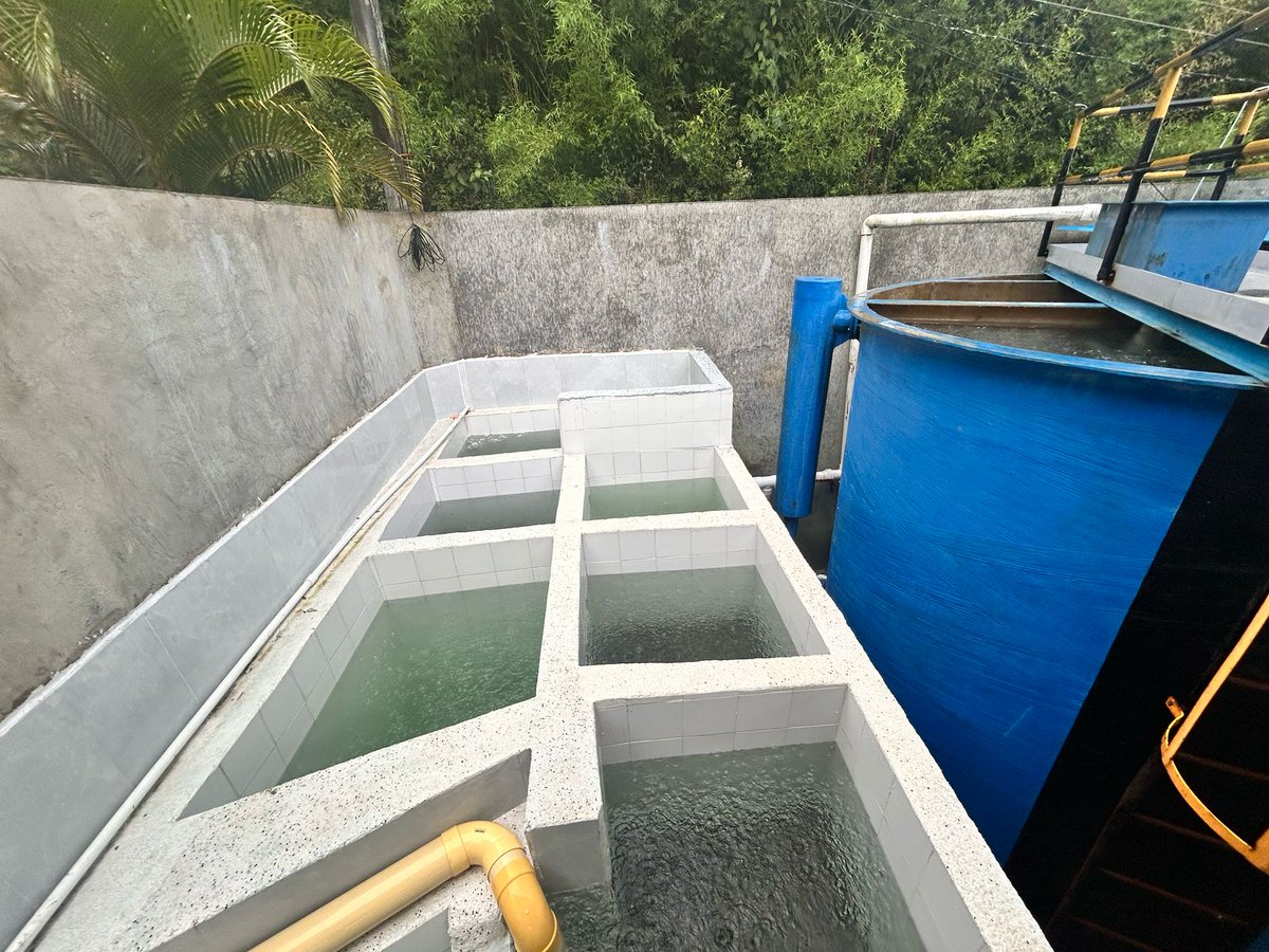 wash_canada's tweet photo. We visited the Calambeo community #DrinkingWaterTreatment system on Day 11 of the #NSERC_CREATE #WASHFieldSchool! Since 1969, Ascala has provided drinking water without political affiliation. It now serves >1200 people using sedimentation, filtration, and disinfection processes. https://t.co/FL9Sy8EVN6