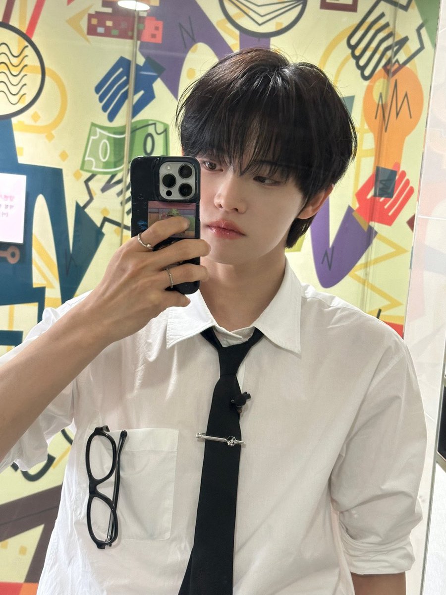 baeilpics's tweet photo. [📸] #MINWOOK | 250516

off work vibes 🐈‍⬛

#BAE173 #비에이이173 #CLOSEYOUREYES #전민욱 #JMIN https://t.co/jDSaEJzcaq