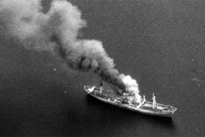 efemeridesARGE's tweet photo. Un 16 de Mayo:
En el marco de la Guerra de Malvinas.

Aviones británicos atacan buques mercantes 
https://t.co/fTv93rrvl2 #efemerides a través de @efemeridesARGE 

#Malvinas #guerrademalvinas #Efemerides https://t.co/GlrXYb1UV2