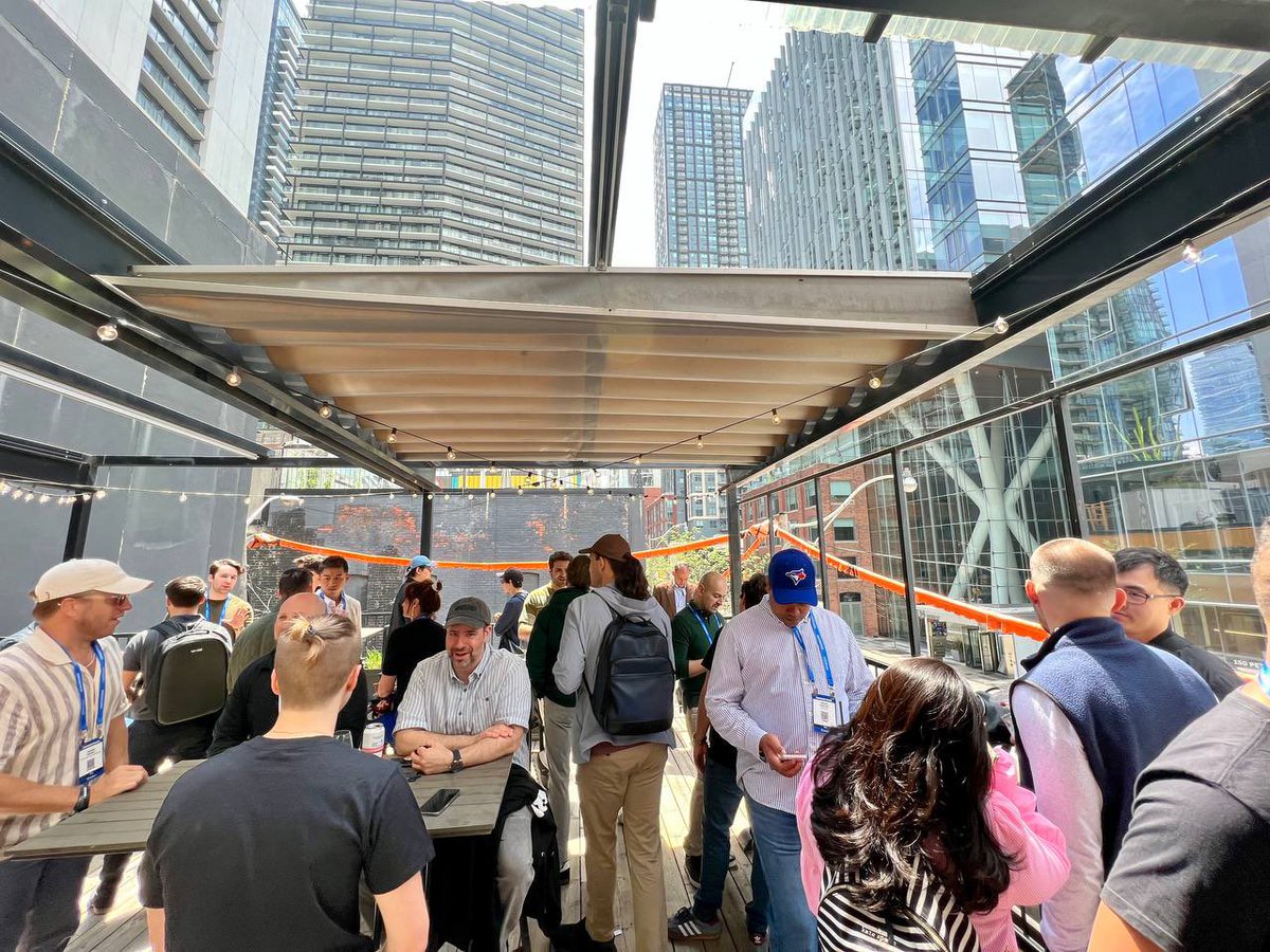 mikhailweb3_'s tweet image. Hosted @CertiK Real World Lunch: RWA’s @consensus2025 - big thanks to cosponsors @klever_io + @OraichainLabs 🤝