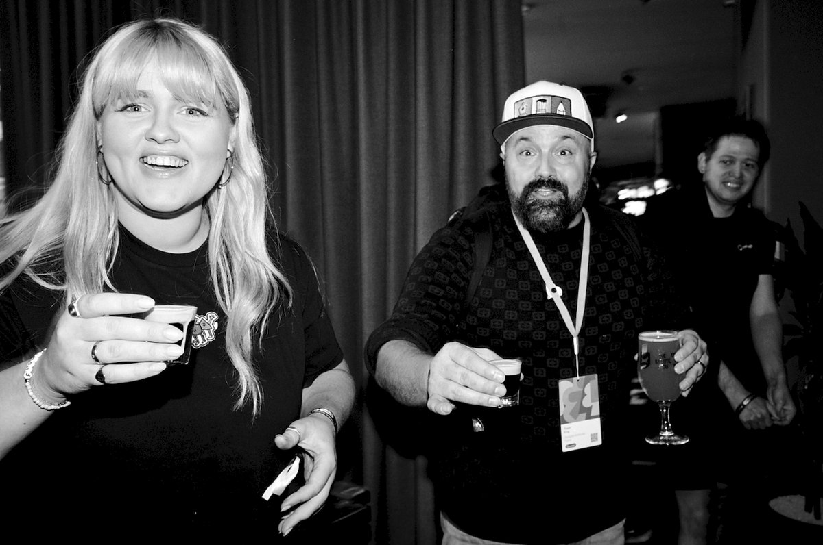 📸 <a href="/raycastapp/">Raycast</a> × <a href="/jittervideo/">Jitter</a> afters